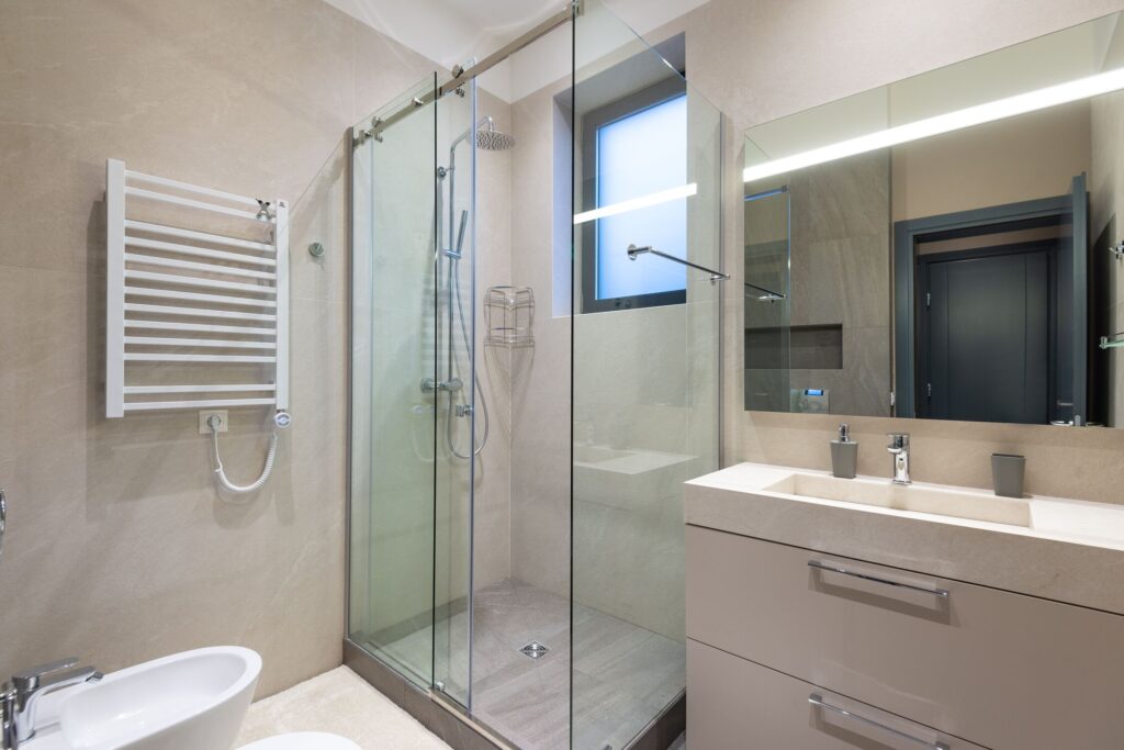 bathroom renovators in Canada ()